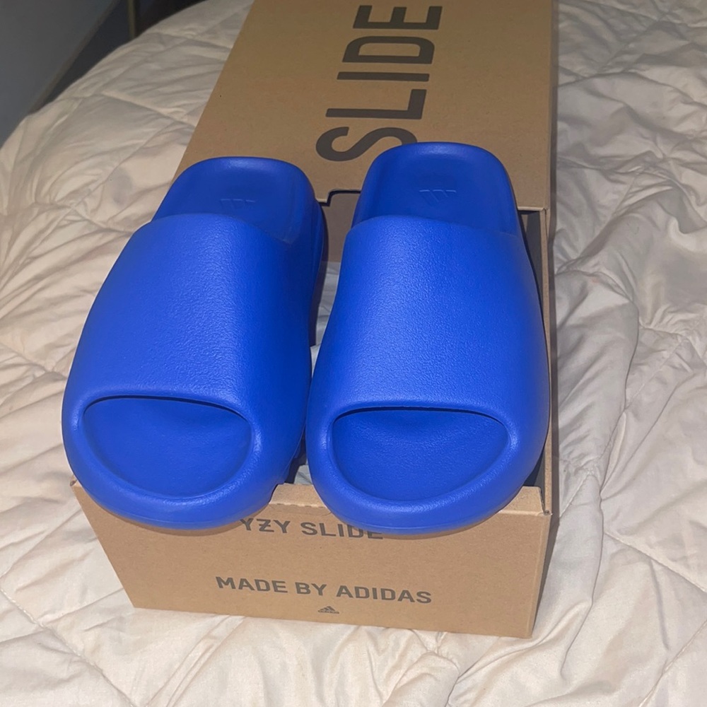 100% Authentic Brand new selling because i Bought the wrong size bymistake